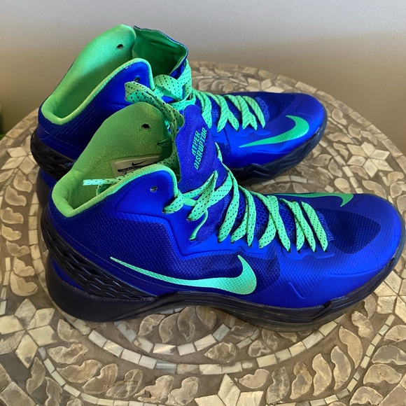 Like New Nike Zoom Hyperdisruptor, size 8 men - Picture 6 of 10